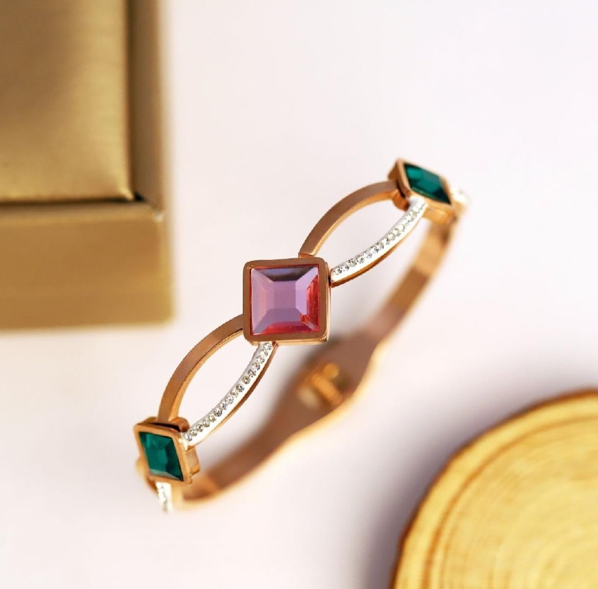 Classy pink green stone beacelet