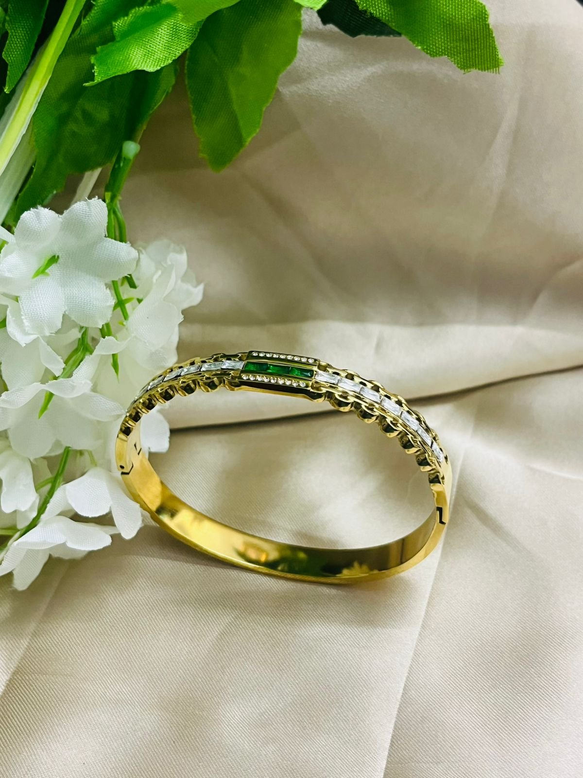 The Emerald Royal Bangle image 3