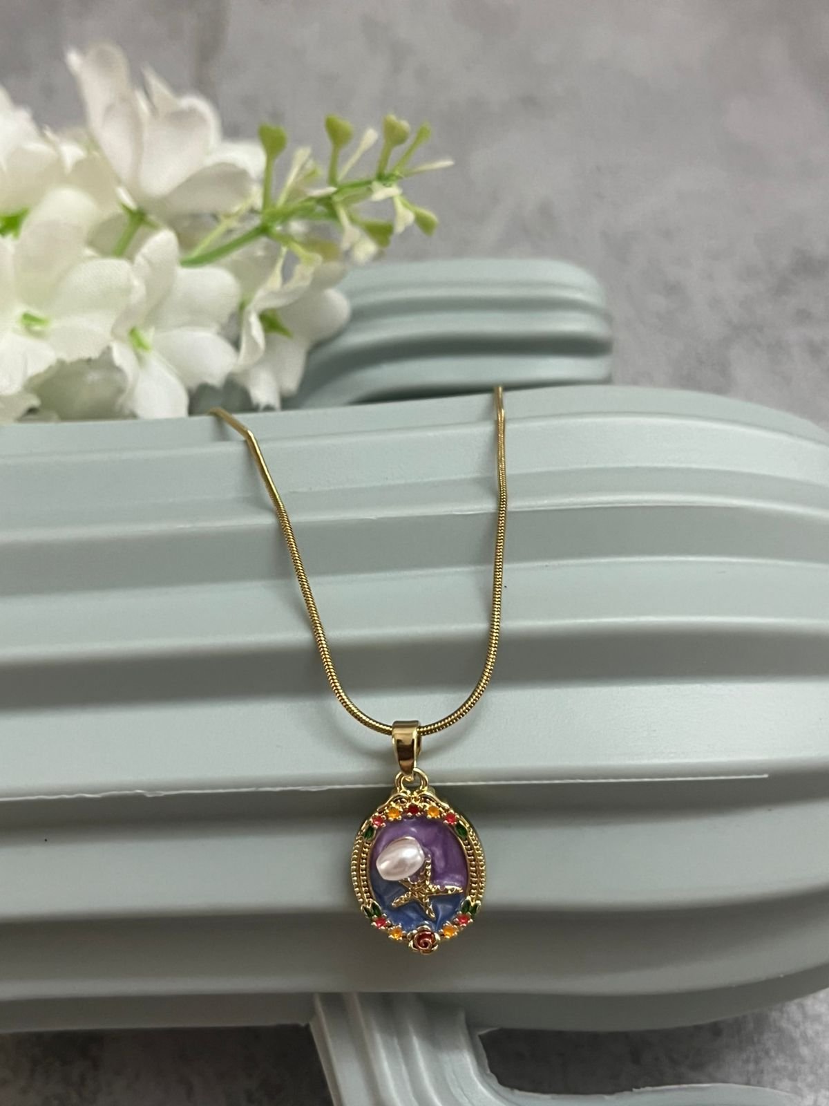 The Starfish Cameo Pendant image 2