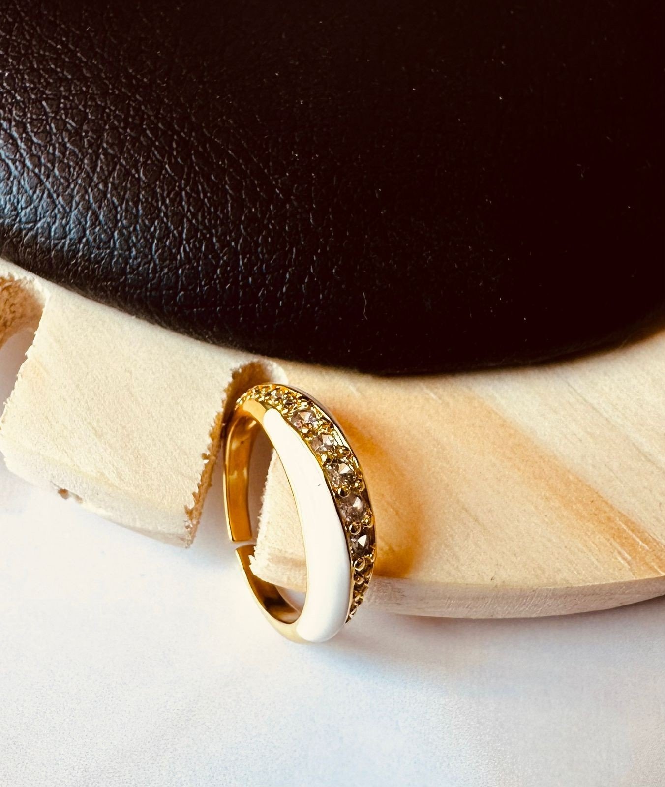 The Ivory Aura Band image 3