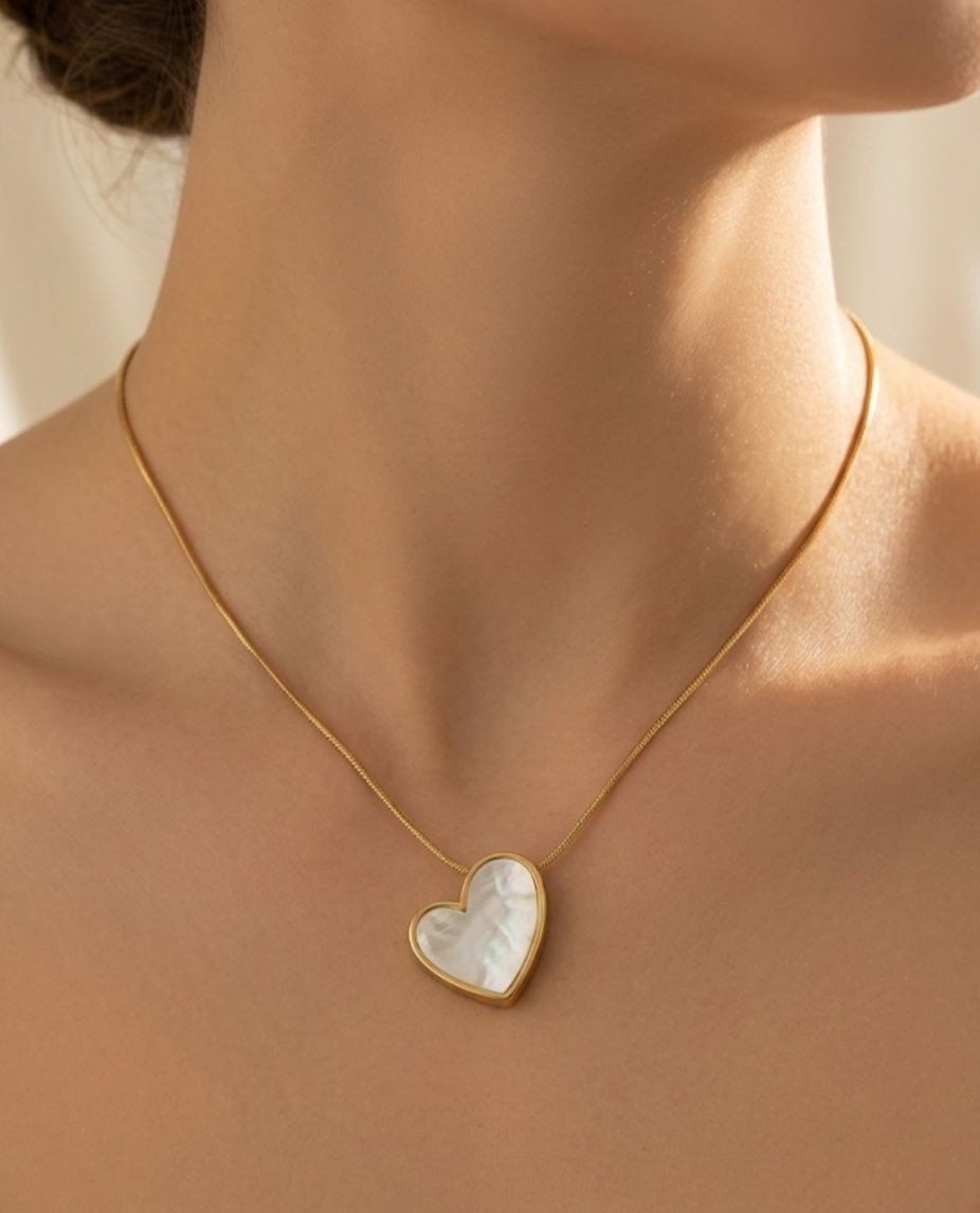 Pinteresty Love Pendant image 3