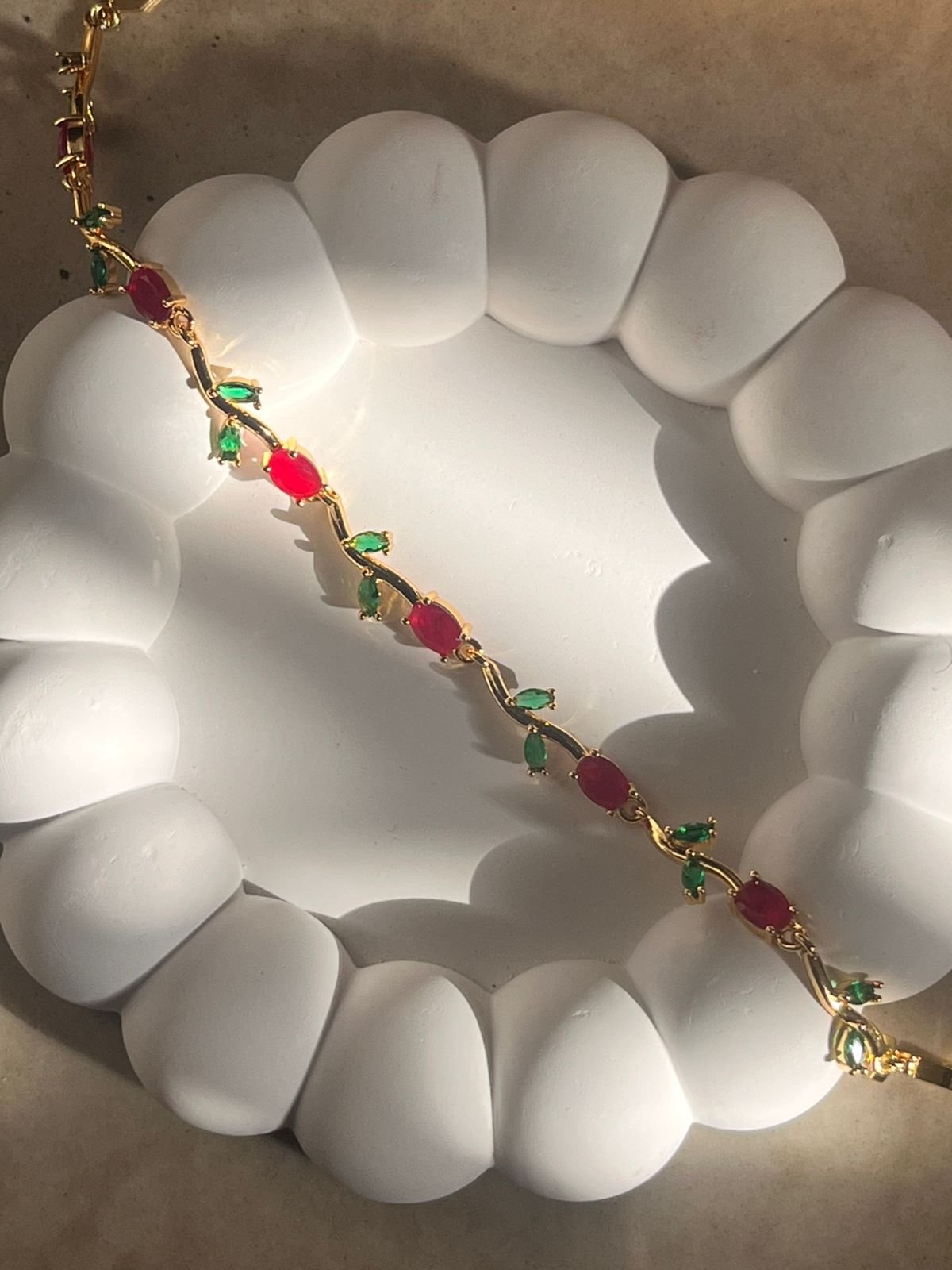 Bluxe Tulip Bracelets Red and green image 2